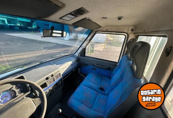 Camiones y Gr�as - IVECO DAILY 49-12 - En Venta