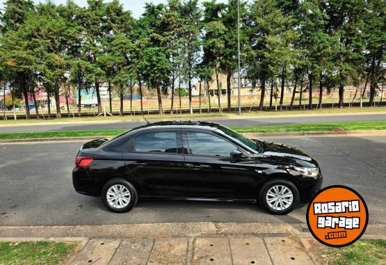 Autos - Peugeot 301 2017 Diesel 105000Km - En Venta