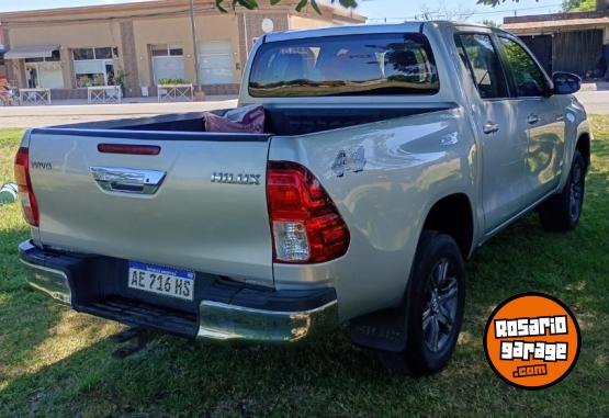 Camionetas - Toyota Hilux 2021 Diesel 128000Km - En Venta