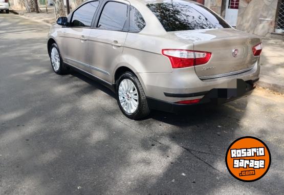 Autos - Fiat Grand siena 2012 Nafta 126000Km - En Venta