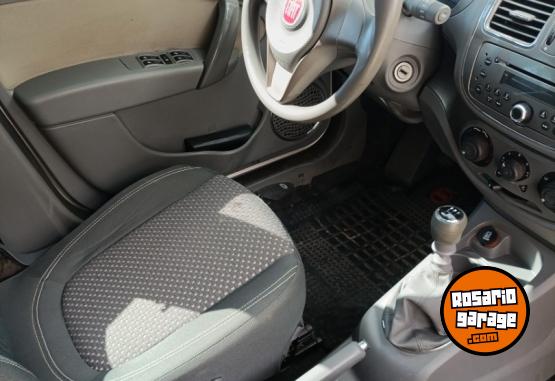 Autos - Fiat Grand siena 2012 Nafta 126000Km - En Venta