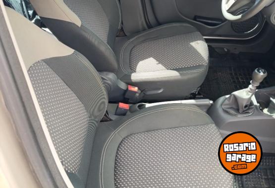 Autos - Fiat Grand siena 2012 Nafta 126000Km - En Venta