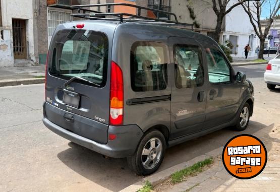 Utilitarios - Renault Kangoo 2012 GNC 155000Km - En Venta