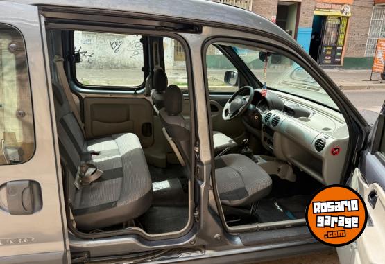 Utilitarios - Renault Kangoo 2012 GNC 155000Km - En Venta