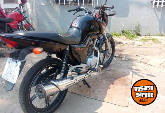 Motos - Honda Tit�n 2017 Nafta 20000Km - En Venta