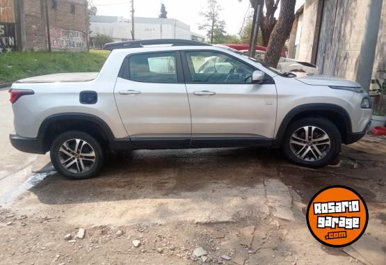 Camionetas - Fiat Toro 2016 Diesel 250000Km - En Venta