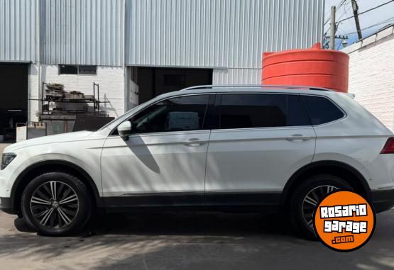 Autos - Volkswagen Tiguan Highline 2019 Nafta 180000Km - En Venta