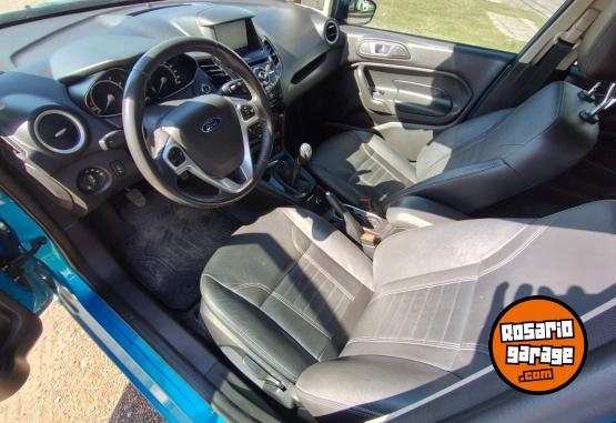 Autos - Ford Fiesta Titanium 2016 Nafta 106000Km - En Venta