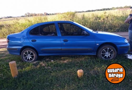 Autos - Renault Megane Authetique 2005 Diesel 284000Km - En Venta