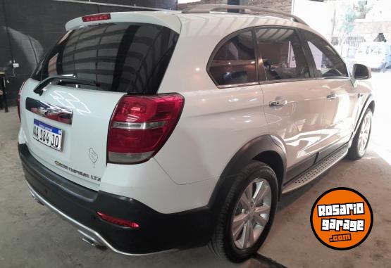 Camionetas - Chevrolet Captiva 2016 Diesel 137000Km - En Venta