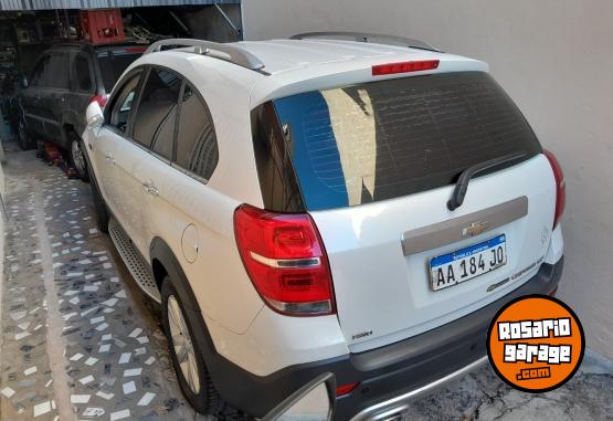 Camionetas - Chevrolet Captiva 2016 Diesel 137000Km - En Venta