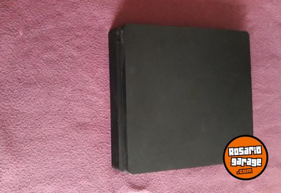 Electrónica - PlayStation 4 Súper Slim 1TB 2uegos 1Joystick Original - En Venta
