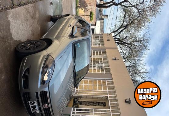 Autos - Fiat Palio elx 1.4 2009 Nafta 122000Km - En Venta