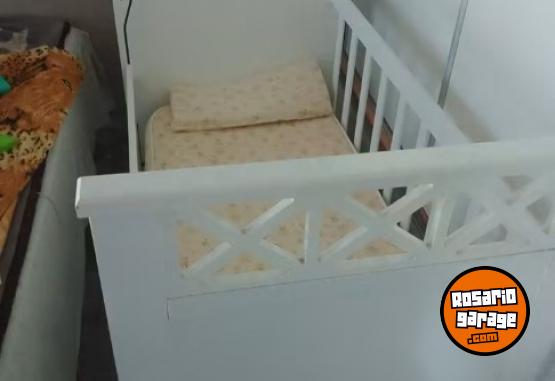 Artículos para bebé - Vendo todo junto o por separado Cuna, coche, corral y andador - En Venta