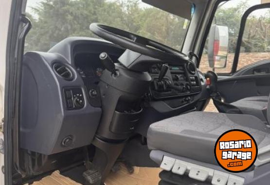 Camiones y Grúas - FORD CARGO 1722 - En Venta