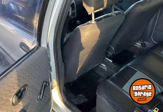 Autos - Fiat Palio 2005 Nafta 228000Km - En Venta