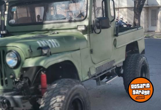 Clásicos - IMPERDIBLE JEEP IKA PICK UP - En Venta