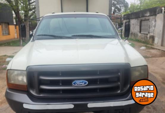 Camiones y Grúas - Ford 4000 - En Venta