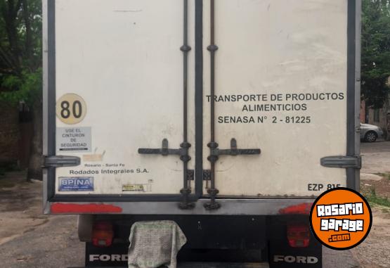 Camiones y Grúas - Ford 4000 - En Venta