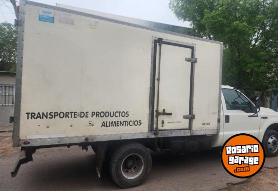 Camiones y Grúas - Ford 4000 - En Venta