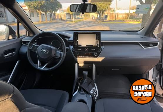 Autos - Toyota Corolla Cross XLI 2022 Nafta 68000Km - En Venta
