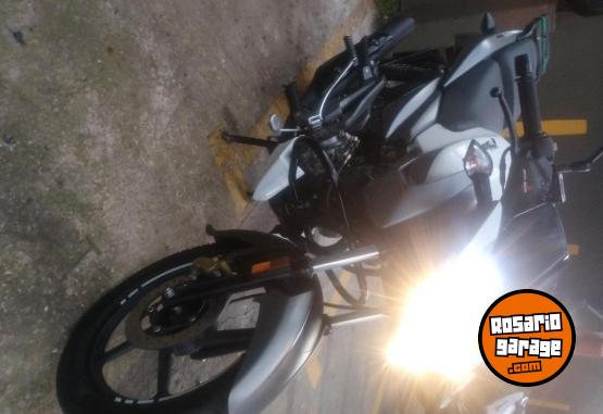 Motos - Bajaj Rouser 2024 Nafta 12000Km - En Venta