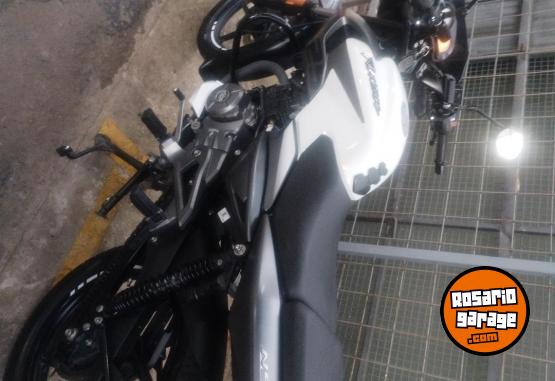 Motos - Bajaj Rouser 2024 Nafta 12000Km - En Venta