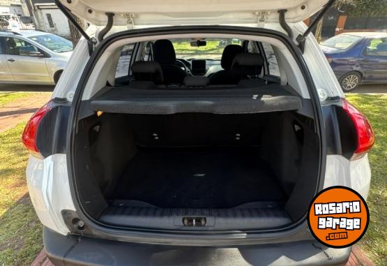 Autos - Peugeot 2008 ALLURE 2018 Nafta 87000Km - En Venta