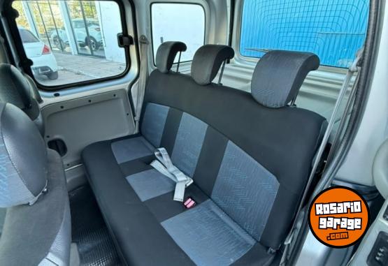 Utilitarios - Renault Kangoo Authentique 2009 GNC 200000Km - En Venta