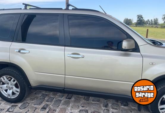Camionetas - Nissan XTRAIL VISIA 2.5 2009 Nafta 375000Km - En Venta