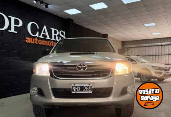Camionetas - Toyota Hilux DX 2013 Diesel 120000Km - En Venta