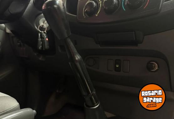 Camionetas - Toyota Hilux DX 2013 Diesel 120000Km - En Venta