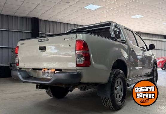 Camionetas - Toyota Hilux DX 2013 Diesel 120000Km - En Venta