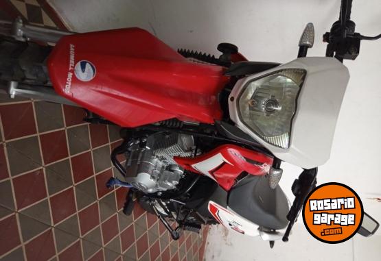 Motos - Motomel Skua 150 2023 Nafta 23700Km - En Venta