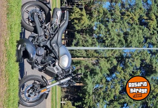Motos - Voge 350 ac 2025 Nafta 7000Km - En Venta