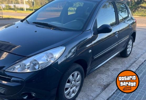 Autos - Peugeot 207 2011 Nafta 118000Km - En Venta