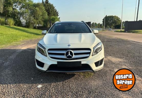 Autos - Mercedes Benz gla 250 2017 Nafta 85000Km - En Venta