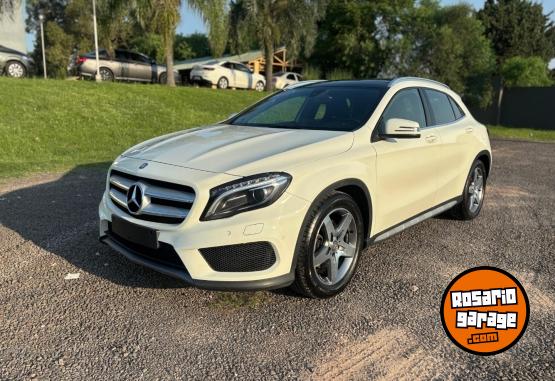 Autos - Mercedes Benz gla 250 2017 Nafta 85000Km - En Venta