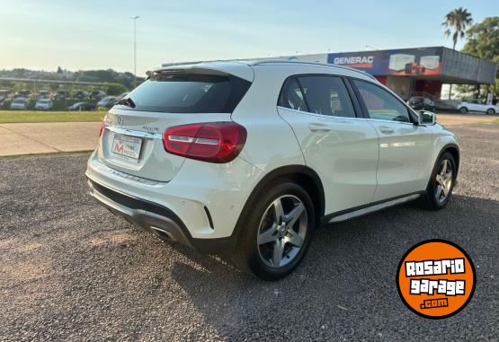 Autos - Mercedes Benz gla 250 2017 Nafta 85000Km - En Venta