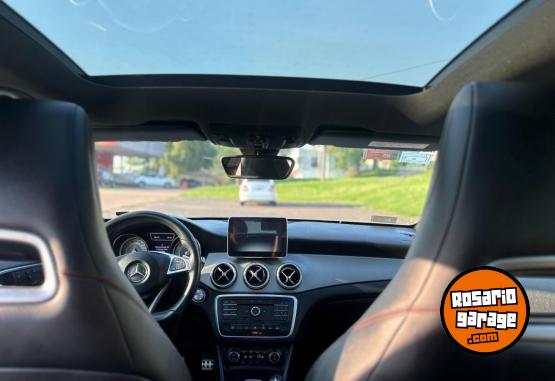 Autos - Mercedes Benz gla 250 2017 Nafta 85000Km - En Venta