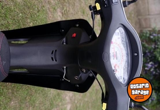 Motos - Corven Cronos 2026 Nafta 1800Km - En Venta