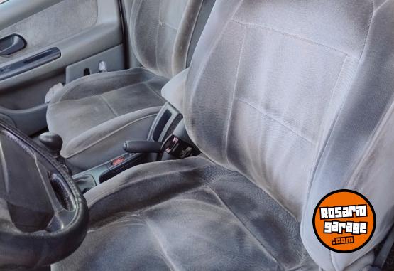 Autos - Renault Laguna 1998 Nafta 260000Km - En Venta