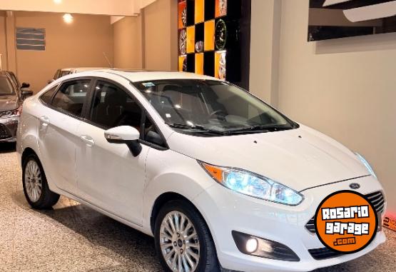 Autos - Ford Fiesta 2017 Nafta 129000Km - En Venta