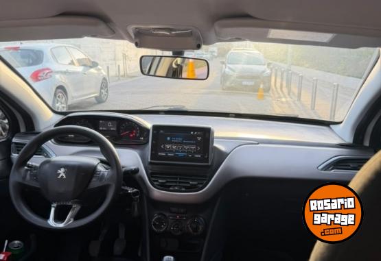 Autos - Peugeot 208 allure 2018 Nafta 106000Km - En Venta