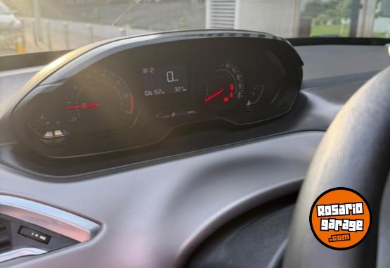 Autos - Peugeot 208 allure 2018 Nafta 106000Km - En Venta