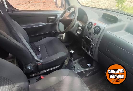 Utilitarios - Citroen Furg�n 2021 GNC 230000Km - En Venta