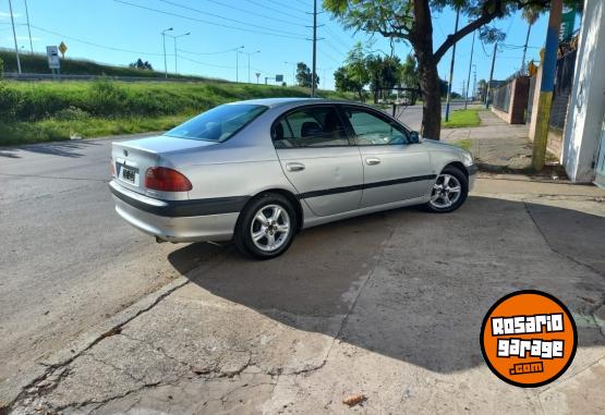 Autos - Toyota Corona 2.0 1999 Nafta 230000Km - En Venta