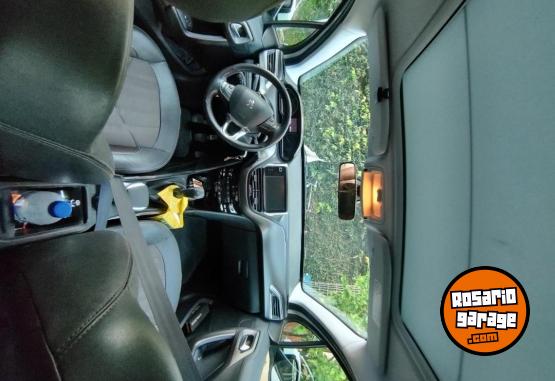 Autos - Peugeot 2008 FELLINE 2016 Nafta 97800Km - En Venta