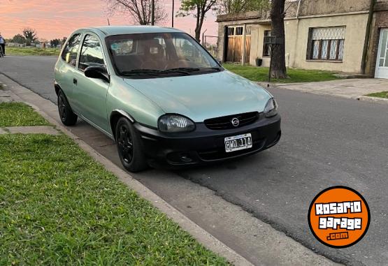 Autos - Chevrolet Corsa 1998 Nafta 285000Km - En Venta