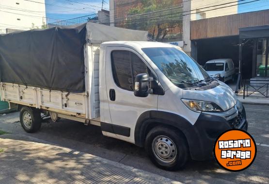 Camiones y Grúas - Jumper 2023 47mil km - En Venta